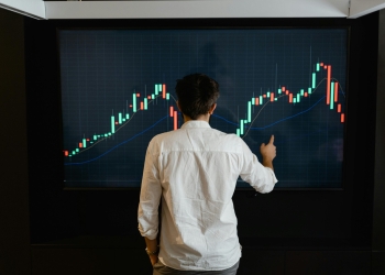 Queda Do Ibovespa: Geopolítica E Juros Elevados Derrubam O Índice Da B3 - Gazeta Mercantil