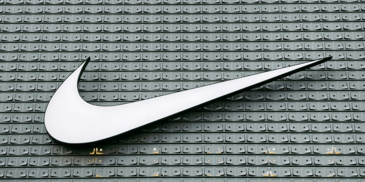 Pré-Mercado Nos Eua: Nike, Dynavax E Uipath Sobem Enquanto Intel Cai - Gazeta Mercantil