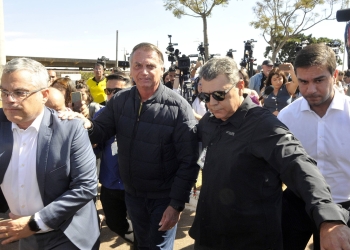 Forças Armadas E Bolsonaro: Chrisóstomo Convoca Militares Após Decisão Do Stf Gazeta Mercantil - Política