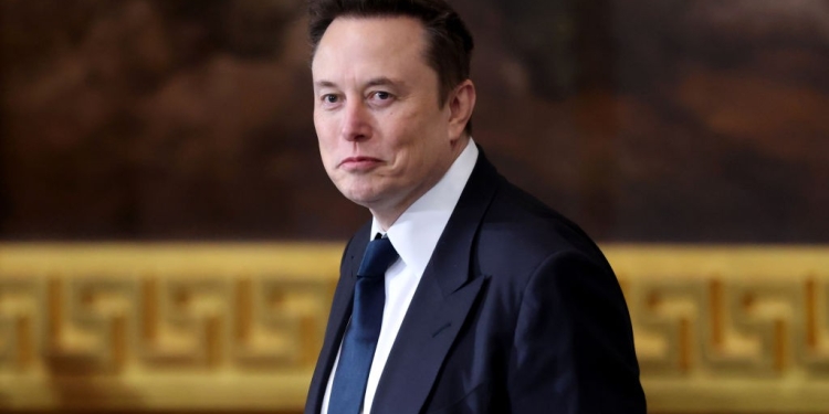 Ações Da Tesla Caem 7,13% Após Elon Musk Anunciar Novo Partido Político E Preocupam Investidores Gazeta Mercantil