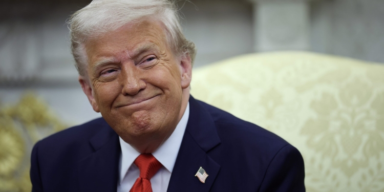 Impactos Da Tarifa De Trump No Mercado Imobiliário: Riscos, Dólar Em Alta E Juros Pressionados Gazeta Mercantil