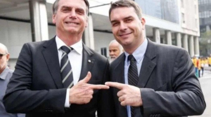 Viagem De Flávio Bolsonaro À Europa Em Meio À Crise Com Pf Levanta Suspeitas E Agita Redes Gazeta Mercantil - Política