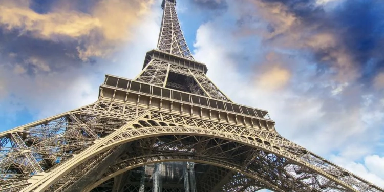 Pix na França: Como Usar o Sistema de Pagamento Brasileiro em Paris e Outras Cidades 1 GAZETA MERCANTIL Pix Na França: Como Usar O Sistema De Pagamento Brasileiro Em Paris E Outras Cidades Gazeta Mercantil