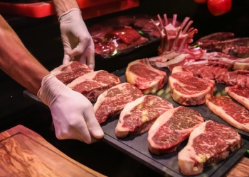 Exportação De Carne Bovina Bate Recorde De R$ 9,3 Bilhões Em Julho Apesar Do Tarifaço Dos Eua - Gazeta Mercantil - Economia