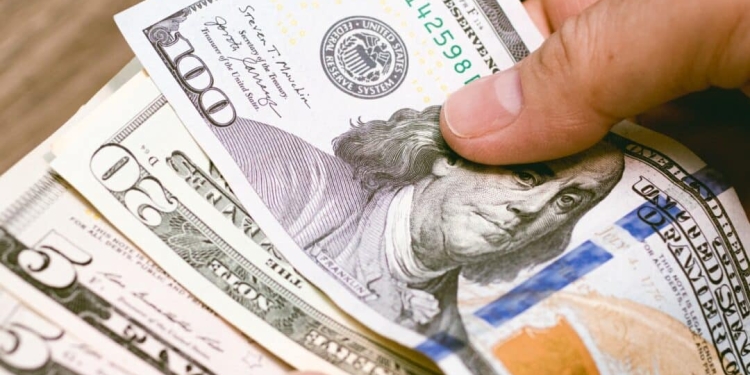 Dólar Hoje Cai Abaixo De R$ 5,40 Após Inflação No Brasil E Nos Eua - Gazeta Mercantil