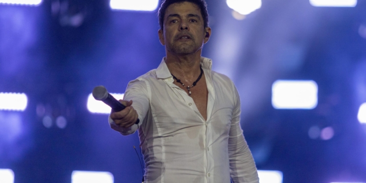 Zezé Di Camargo Rompe Com O Sbt E Pede Retirada De Especial De Natal - Gazeta Mercantil