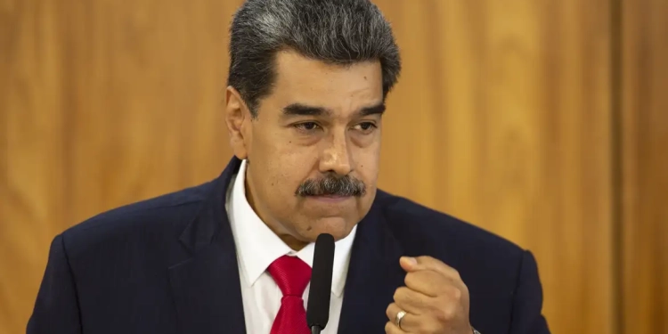 Maduro Critica Eua Após Envio De Tropas Ao Caribe E Promete Defender A Venezuela - Gazeta Mercantil - Mundo