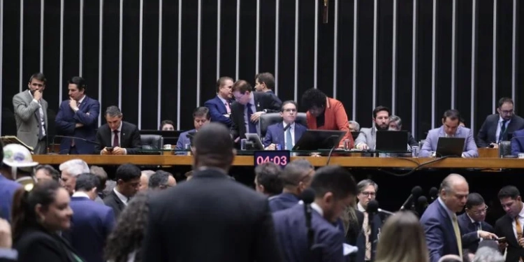 Hugo Motta Retoma Presidência Da Câmara: Negociações, Impactos E Futuro Das Votações Gazetamercantil - Política