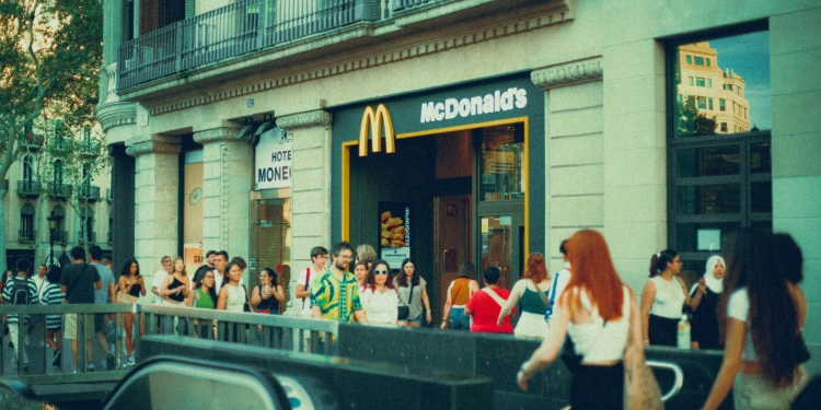 Lucro Mcdonald’s 2º Trimestre De 2025 Supera Estimativas E Impulsiona Ações Gazeta Mercantil - Negócios