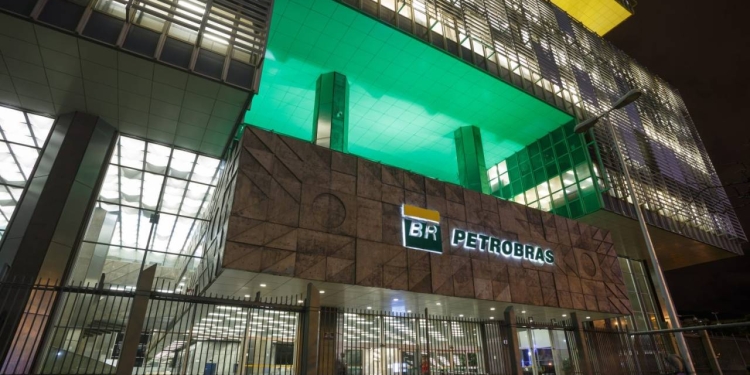 Petrobras (PETR4), Marcopolo (POMO4), Lojas Renner (LREN3) e outros destaques corporativos desta sexta-feira (22) 1 GAZETA MERCANTIL Petrobras (Petr4), Marcopolo (Pomo4), Lojas Renner (Lren3) E Outros Destaques Corporativos Desta Sexta-Feira (22) - Gazeta Mercantil - Business