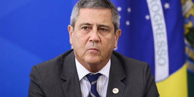 Braga Netto: PF Aponta Violação de Medidas Cautelares em Mensagem a Bolsonaro 1 GAZETA MERCANTIL Braga Netto: Pf Aponta Violação De Medidas Cautelares Em Mensagem A Bolsonaro - Gazeta Mercantil - Política