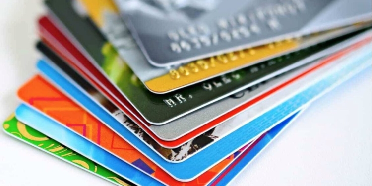 Fim Do Cartão De Crédito No Brasil? Veja O Que O Banco Central Prepara Com O Pix Parcelado! - Gazeta Mercantil - Economia