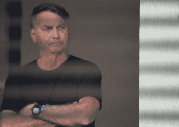 Pf Encontra Documento Sobre Asilo Político De Jair Bolsonaro E Aumenta Pressão No Stf - Gazeta Mercantil