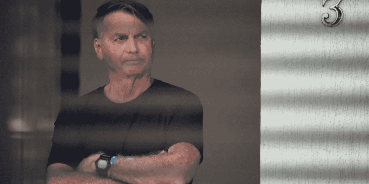 Pf Encontra Documento Sobre Asilo Político De Jair Bolsonaro E Aumenta Pressão No Stf - Gazeta Mercantil