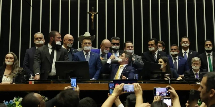 Pl Da Anistia: Condenação De Bolsonaro Reacende Disputa Na Câmara Dos Deputados - Gazeta Mercantil