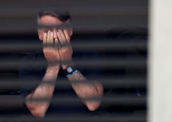 Relatório Aponta Inconsistências No Monitoramento De Veículos Durante Prisão Domiciliar Do Ex-Presidente - Gazeta Mercantil