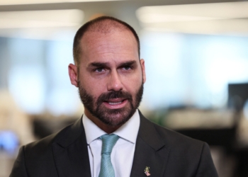 Pt E Psol Acionam A Pgr Contra A Nomeação De Eduardo Bolsonaro Como Líder Da Minoria Na Câmara. Oposição Critica Manobra Do Pl E Pressiona Por Cassação Do Mandato. - Gazeta Mercantil