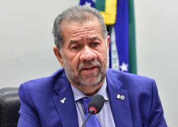 Depoimento De Carlos Lupi Na Cpi Do Inss: Falhas De Gestão, Contradições E Novas Revelações - Gazeta Mercantil - Política