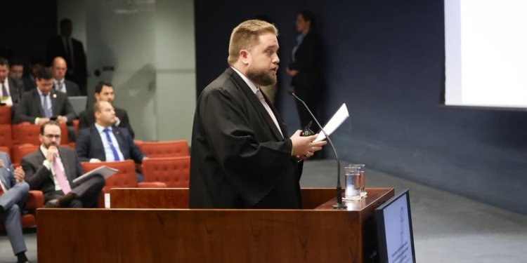 Julgamento De Augusto Heleno No Stf: Críticas A Moraes, Teses Da Defesa E O Que Pode Acontecer - Gazeta Mercantil