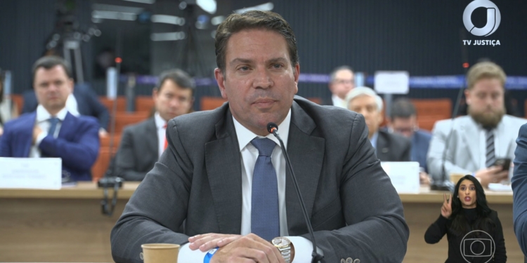 Perda de mandato de Ramagem: o que a Câmara precisa decidir e como o caso pressiona a relação com o STF 1 GAZETA MERCANTIL Perda De Mandato De Ramagem: O Que A Câmara Precisa Decidir E Como O Caso Pressiona A Relação Com O Stf - Gazeta Mercantil - Política