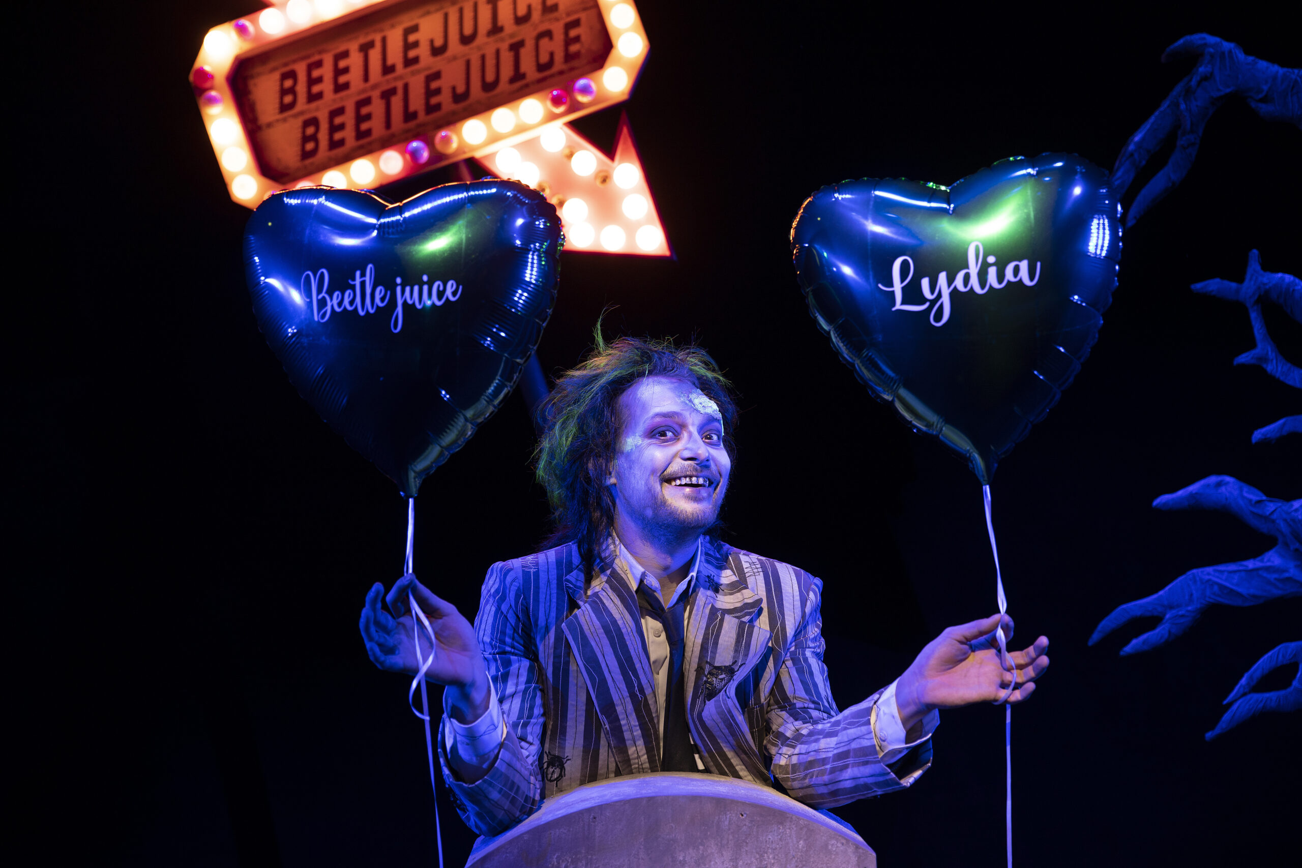 Beetlejuice Musical São Paulo: Eduardo Sterblitch Retorna Em Temporada Curta Imperdível - Gazeta Mercantil - Cultura &Amp; Lazer