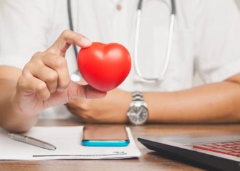 Medir A Pressão Em Casa É Essencial Para Prevenir Infartos E Avcs - Gazeta Mercantil (Fundada Em 1920)