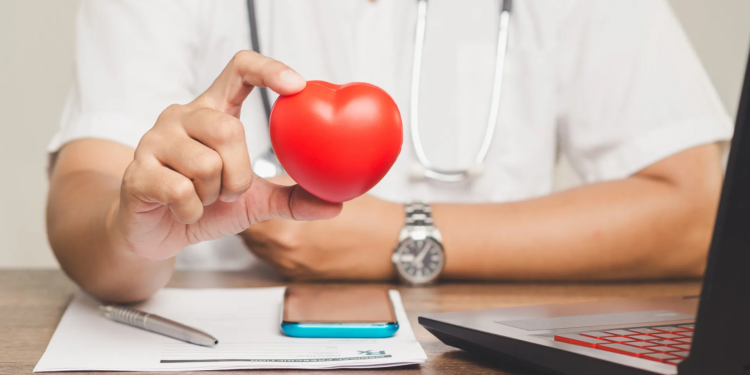 Medir A Pressão Em Casa É Essencial Para Prevenir Infartos E Avcs - Gazeta Mercantil (Fundada Em 1920)