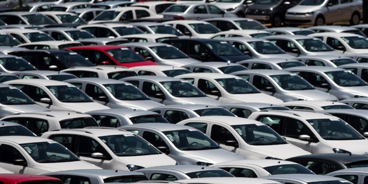 Produção De Veículos Cai 8,2% E Pressiona Projeções Da Anfavea - Gazeta Mercantil