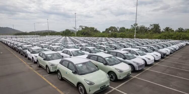 Renault E Geely Firmam Parceria E Grupo Chinês Adquire 26,4% Da Operação Da Montadora No Brasil - Gazeta Mercantil