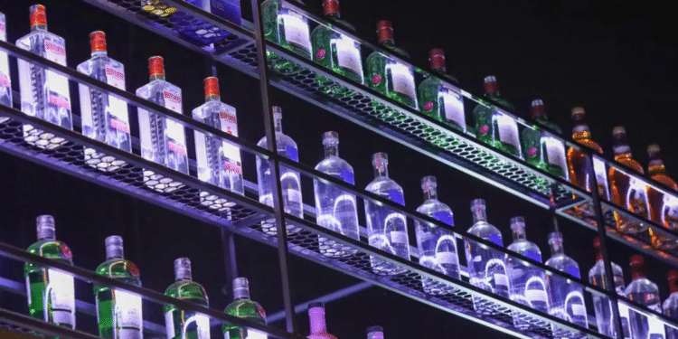 Vendas em bares e restaurantes caem 4,9% em setembro e pressionam o setor de alimentação fora do lar 1 GAZETA MERCANTIL Vendas Em Bares E Restaurantes Caem 4,9% Em Setembro E Pressionam O Setor De Alimentação Fora Do Lar - Gazeta Mercantil