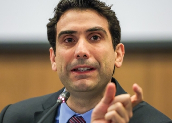 Taxa Selic Em Foco: Dis Longos Caem Com Mercado À Espera De Galípolo - Gazeta Mercantil