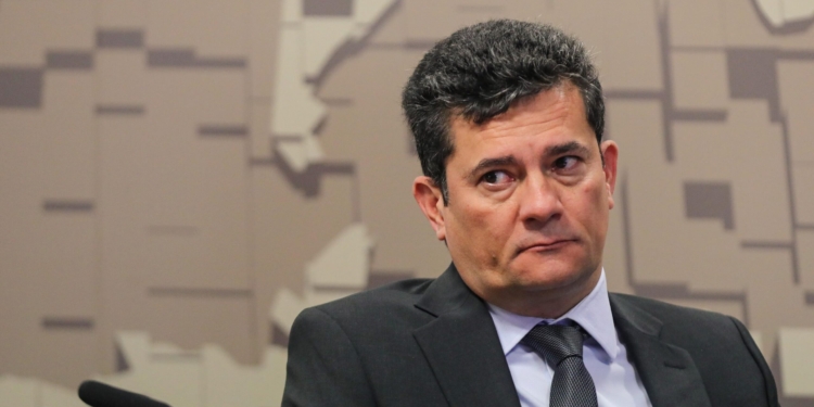 Sergio Moro E Flávio Bolsonaro - Gazeta Mercantil