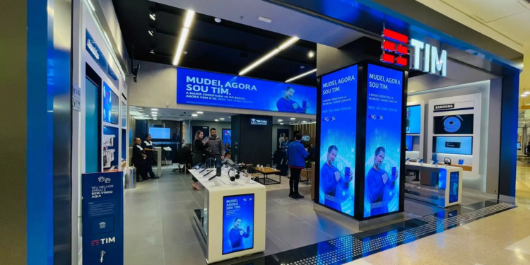 Lucro líquido normalizado TIM sobe 27,9% no 4º trimestre e atinge R$ 1,349 bilhão 1 GAZETA MERCANTIL Lucro Líquido Normalizado Tim Sobe 27,9% No 4º Trimestre E Atinge R$ 1,349 Bilhão - Gazeta Mercantil