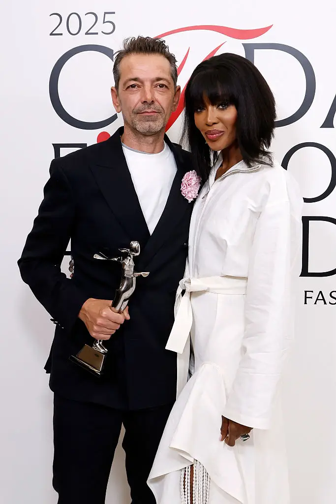Pieter Mulier E Naomi Campbell: Homenagem A Azzedine Alaïa - Gazeta Mercantil