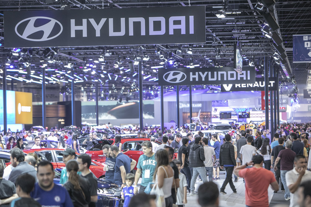 Salão do Automóvel 2025 traz 300 veículos e supermáquinas ao Anhembi - GAZETA MERCANTIL - Veículos