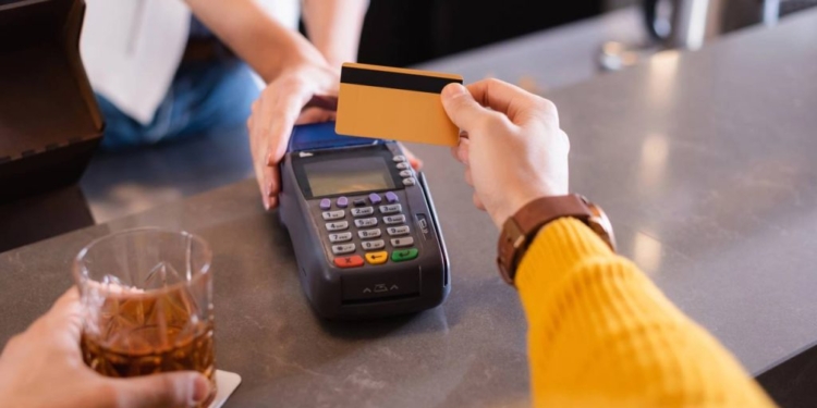 Estorno No Cartão De Crédito: Guia Completo Sobre Prazos E Direitos Do Consumidor - Gazeta Mercantil