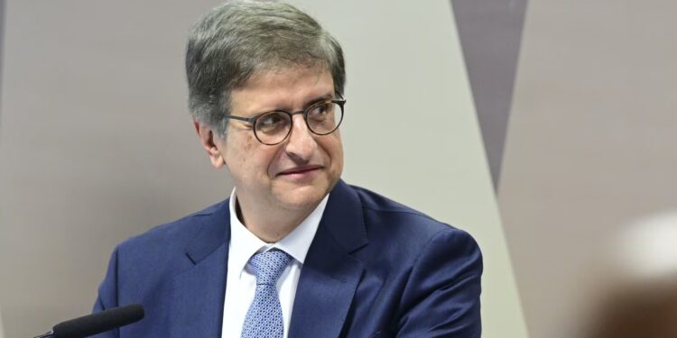 Paulo Gonet É Reconduzido À Pgr E Recebe Homenagem No Stf - Gazeta Mercantil - Política