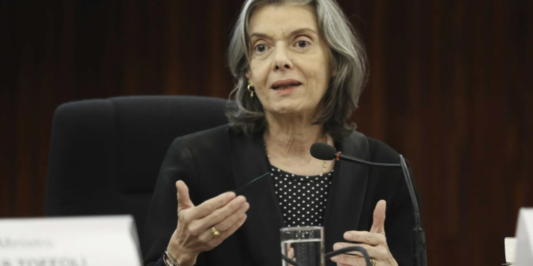 Anistia dos atos golpistas expõe choque entre STF e Congresso 1 GAZETA MERCANTIL Anistia Dos Atos Golpistas Expõe Choque Entre Stf E Congresso - Gazeta Mercantil