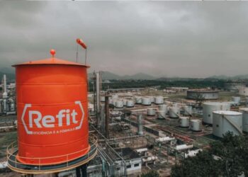 Justiça Bloqueia R$ 52 Bilhões Em Operação Contra Grupo Refit - Gazeta Mercantil