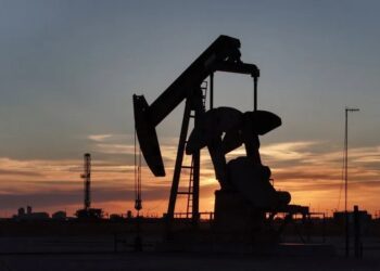 Fitch Corta Projeções E Pressiona Preço Do Petróleo Até 2027 - Gazeta Mercantil