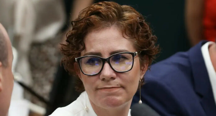 Justiça de SP penhora imóvel de Carla Zambelli por dívida com fotógrafo 1 GAZETA MERCANTIL Carla Zambelli (Foto De Lula Marques, Abr)
