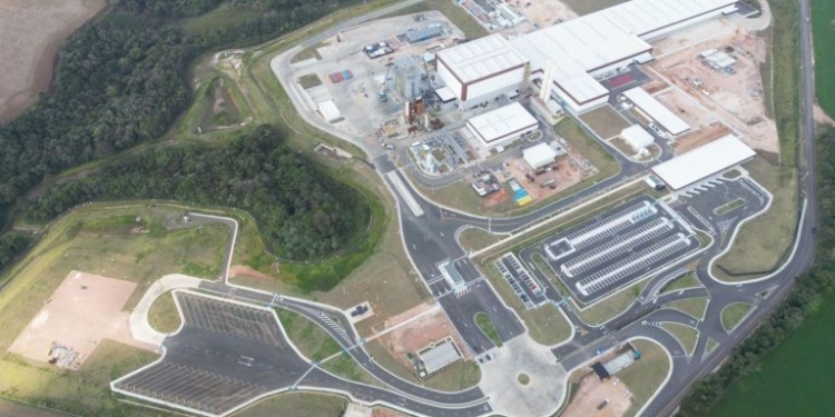 Ambev Inaugura Primeira Fábrica De Vidros No Paraná E Reforça Estratégia Sustentável - Gazeta Mercantil - Negócios