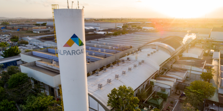 Alpargatas (Alpa4) Antecipa Pagamento De Jcp De R$ 106 Milhões Para Maio - Gazeta Mercantil