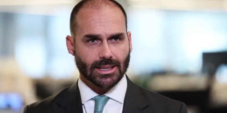 Prisão De Bolsonaro: Fala De Eduardo Gera Polêmica Ao Citar Maduro - Gazeta Mercantil