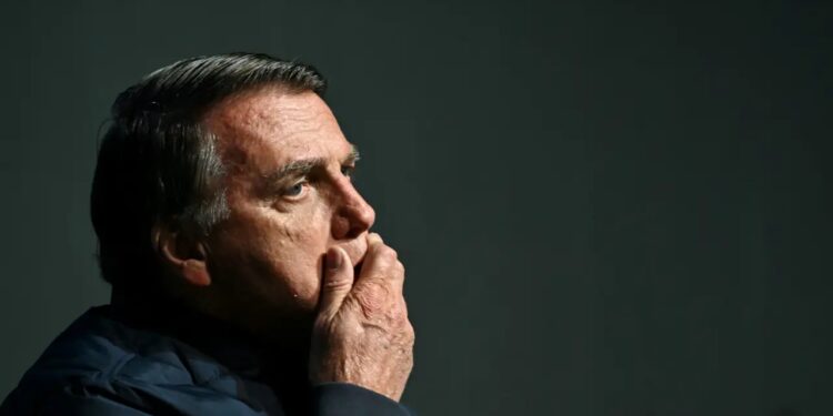 Defesa pede cirurgia de urgência e prisão domiciliar de Bolsonaro ao STF 1 GAZETA MERCANTIL Defesa Pede Cirurgia De Urgência E Prisão Domiciliar De Bolsonaro Ao Stf - Gazeta Mercantil - Política - Fundado Desde 1920