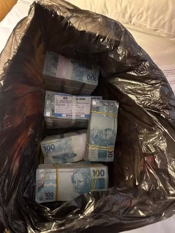 Por Que A Pf Apreendeu R$ 400 Mil Em Espécie Em Endereço De Deputado Federal Sóstenes Cavalcante - Gazeta Mercantil 