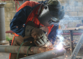 Produção Industrial Brasil Cresce 1,8% Em Janeiro E Supera Expectativas - Gazeta Mercantil