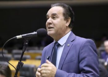 Adilson Barroso (Pl) Suplente Do Pl Assume Vaga Após Renúncia De Carla Zambelli Na Câmara - Gazeta Mercantil