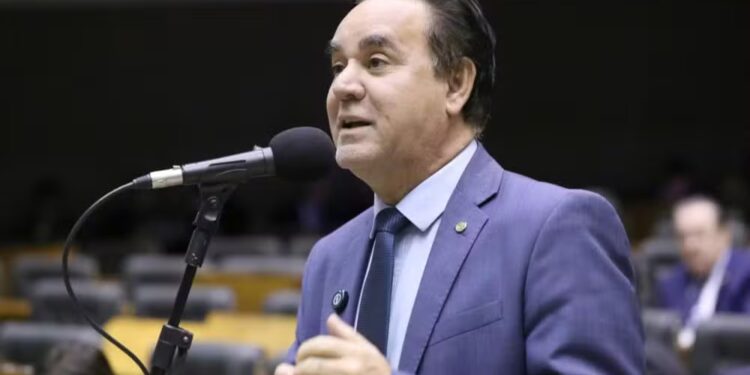 Adilson Barroso (Pl) Suplente Do Pl Assume Vaga Após Renúncia De Carla Zambelli Na Câmara - Gazeta Mercantil