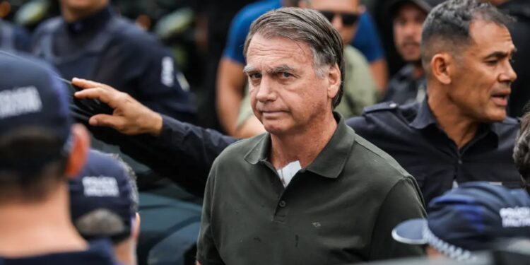 Transferência De Bolsonaro: Moraes Ordena Ida À Sala De Estado-Maior Na &Quot;Papudinha&Quot; - Gazeta Mercantil